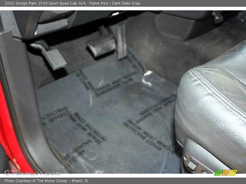 Flame Red / Dark Slate Gray 2002 Dodge Ram 1500 Sport Quad Cab 4x4