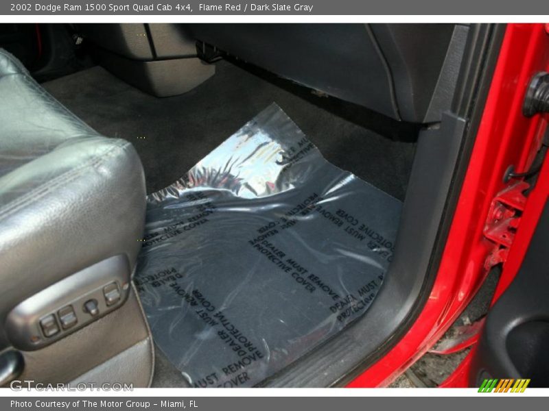 Flame Red / Dark Slate Gray 2002 Dodge Ram 1500 Sport Quad Cab 4x4