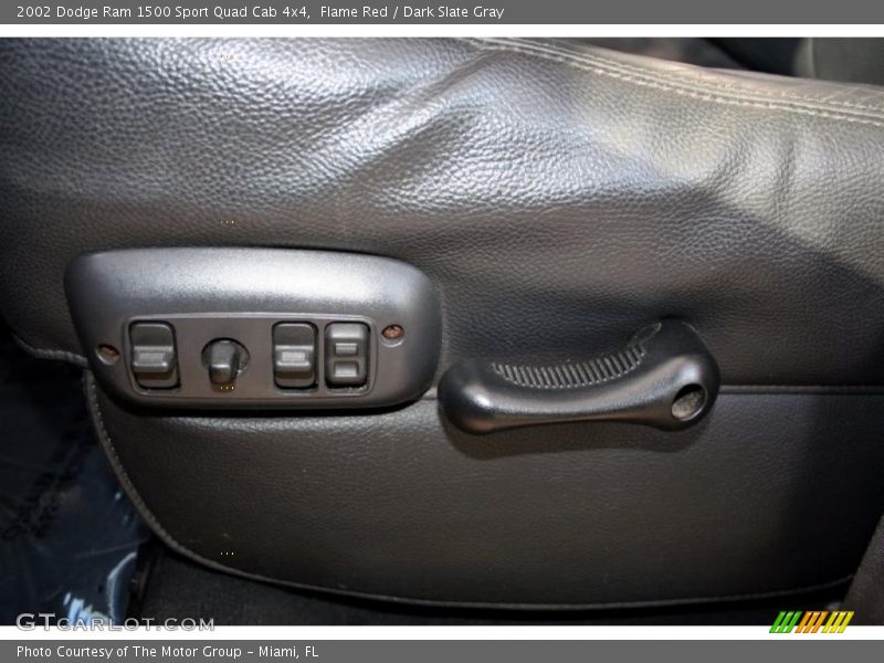 Controls of 2002 Ram 1500 Sport Quad Cab 4x4