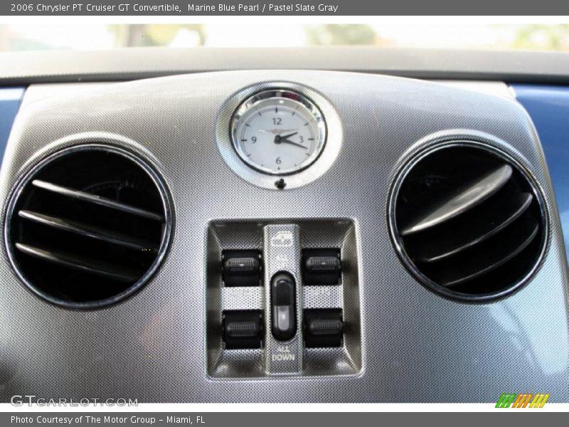 Controls of 2006 PT Cruiser GT Convertible