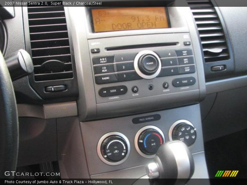 Super Black / Charcoal/Steel 2007 Nissan Sentra 2.0