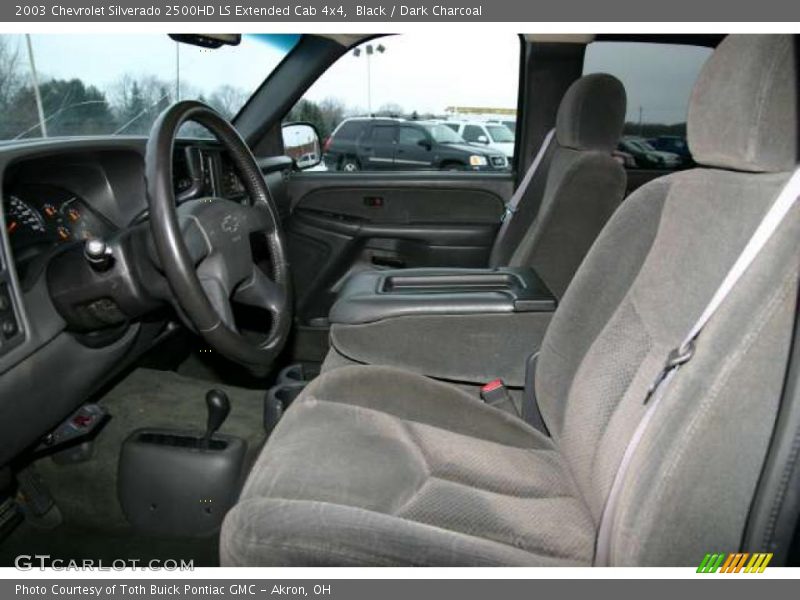 Black / Dark Charcoal 2003 Chevrolet Silverado 2500HD LS Extended Cab 4x4