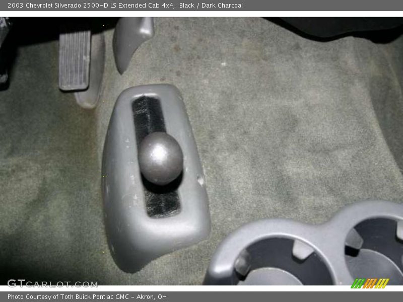 Black / Dark Charcoal 2003 Chevrolet Silverado 2500HD LS Extended Cab 4x4
