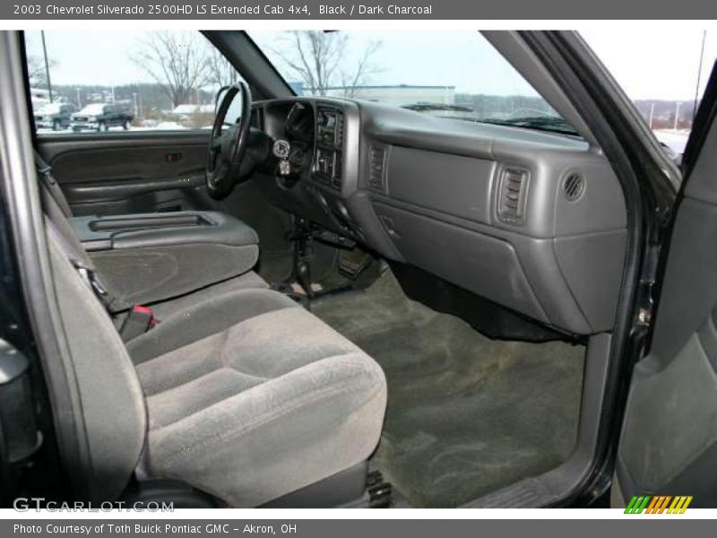 Black / Dark Charcoal 2003 Chevrolet Silverado 2500HD LS Extended Cab 4x4