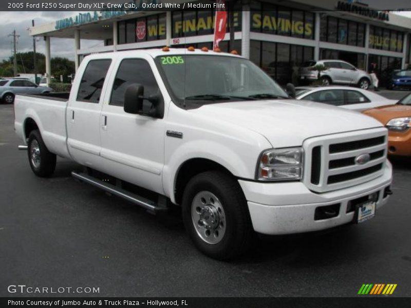 Oxford White / Medium Flint 2005 Ford F250 Super Duty XLT Crew Cab