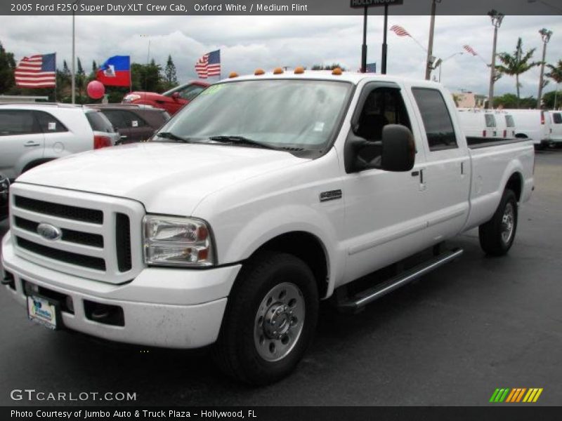 Oxford White / Medium Flint 2005 Ford F250 Super Duty XLT Crew Cab