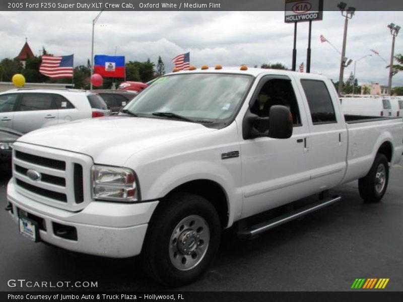 Oxford White / Medium Flint 2005 Ford F250 Super Duty XLT Crew Cab