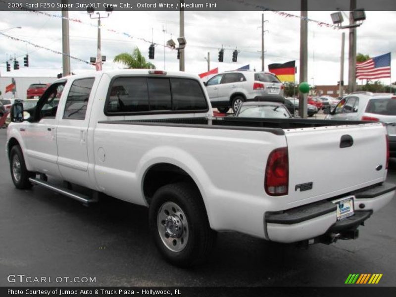 Oxford White / Medium Flint 2005 Ford F250 Super Duty XLT Crew Cab