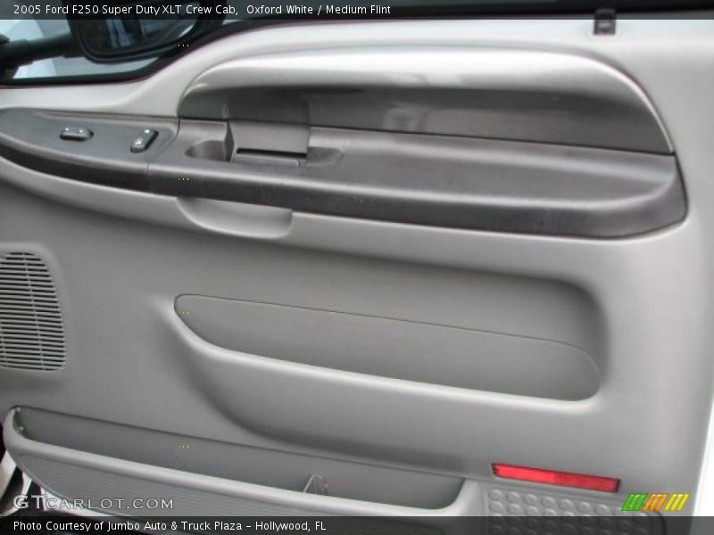 Oxford White / Medium Flint 2005 Ford F250 Super Duty XLT Crew Cab