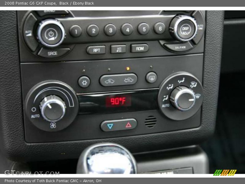 Controls of 2008 G6 GXP Coupe
