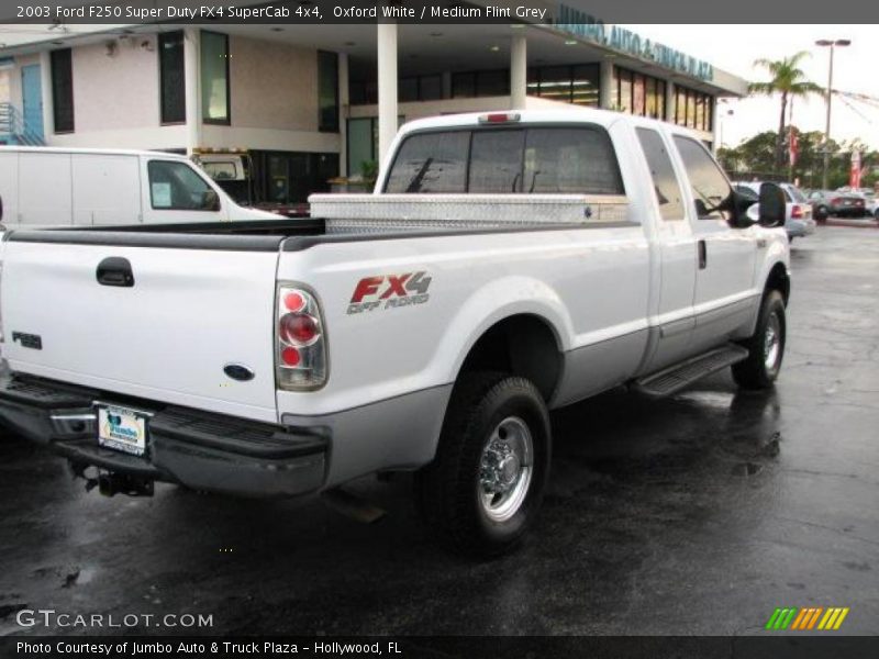 Oxford White / Medium Flint Grey 2003 Ford F250 Super Duty FX4 SuperCab 4x4
