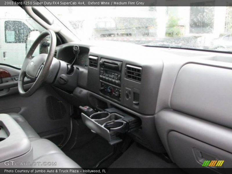 Oxford White / Medium Flint Grey 2003 Ford F250 Super Duty FX4 SuperCab 4x4