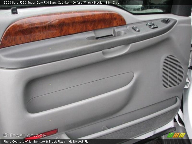 Oxford White / Medium Flint Grey 2003 Ford F250 Super Duty FX4 SuperCab 4x4