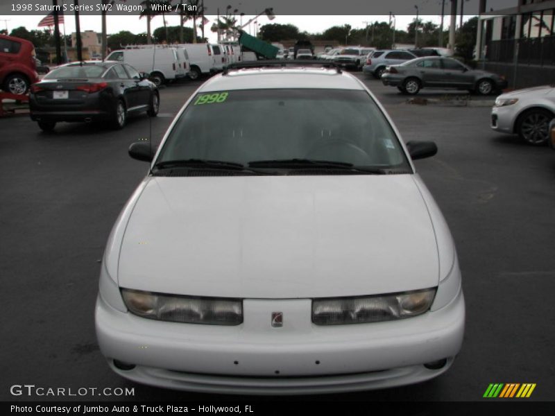 White / Tan 1998 Saturn S Series SW2 Wagon