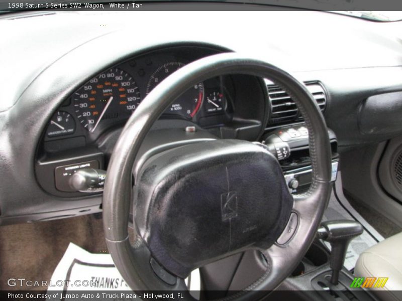 White / Tan 1998 Saturn S Series SW2 Wagon