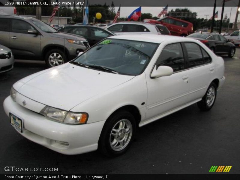 Cloud White / Gray 1999 Nissan Sentra GXE