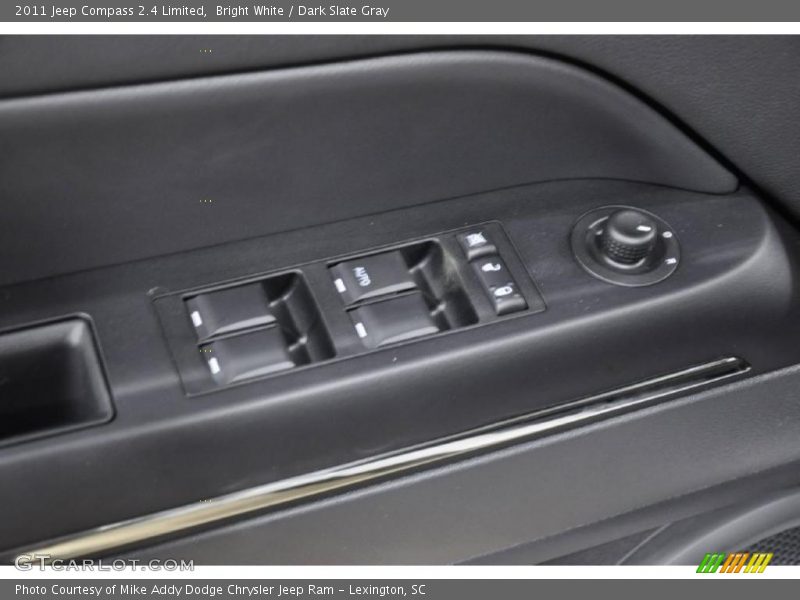 Bright White / Dark Slate Gray 2011 Jeep Compass 2.4 Limited