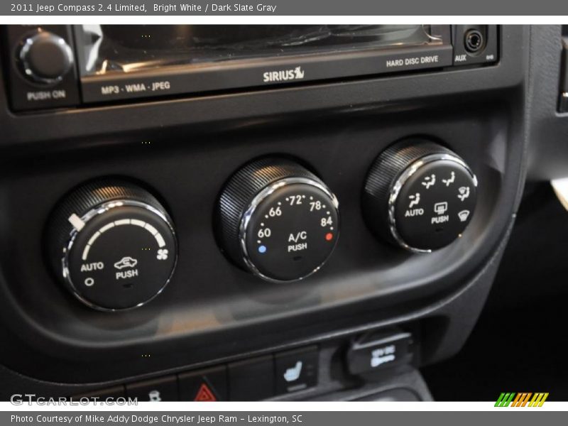 Controls of 2011 Compass 2.4 Limited