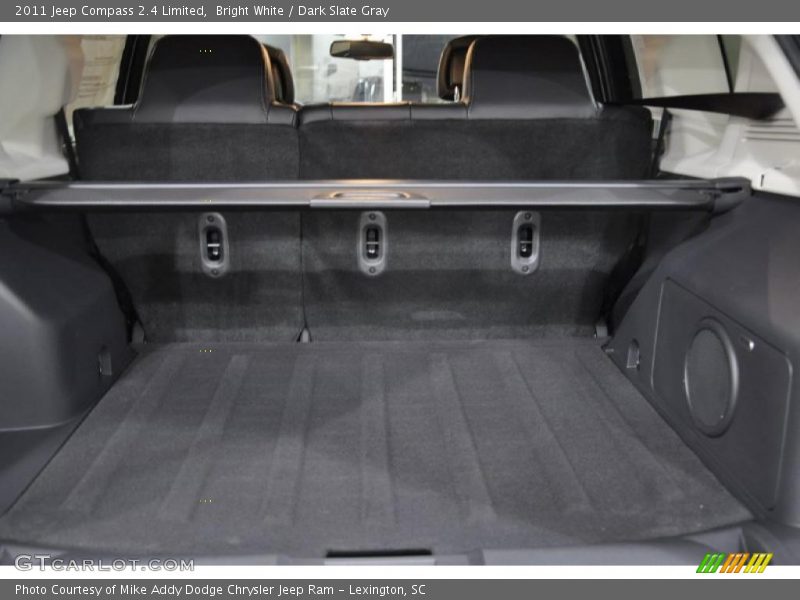  2011 Compass 2.4 Limited Trunk