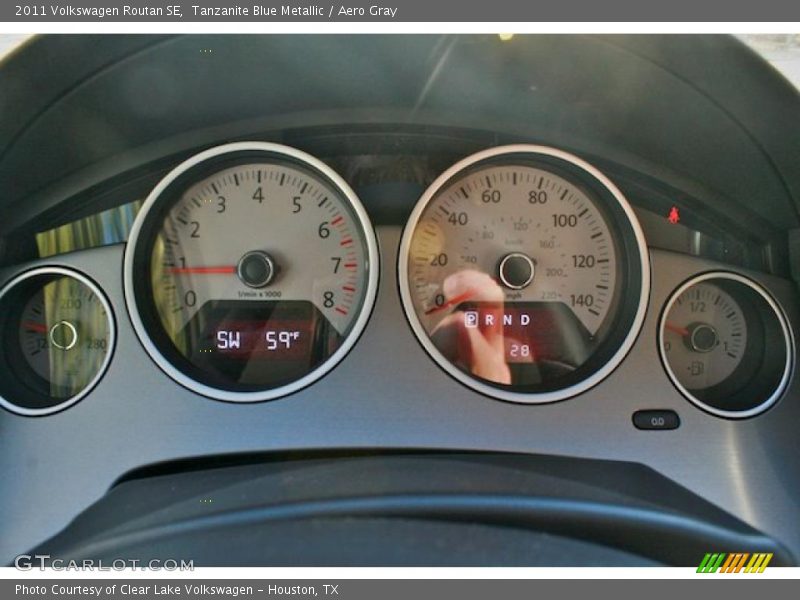  2011 Routan SE SE Gauges