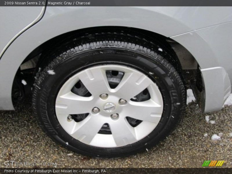 Magnetic Gray / Charcoal 2009 Nissan Sentra 2.0