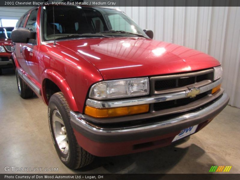 Majestic Red Metallic / Medium Gray 2001 Chevrolet Blazer LS