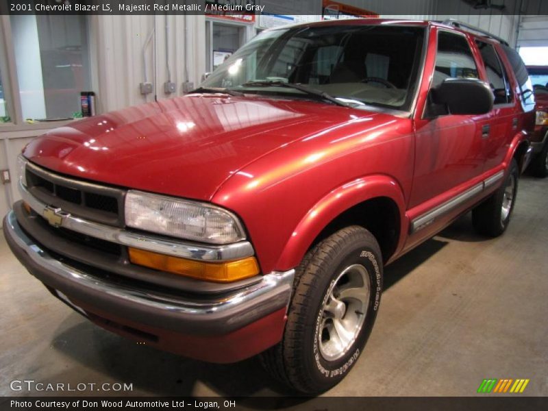 Majestic Red Metallic / Medium Gray 2001 Chevrolet Blazer LS