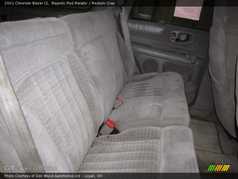 Majestic Red Metallic / Medium Gray 2001 Chevrolet Blazer LS
