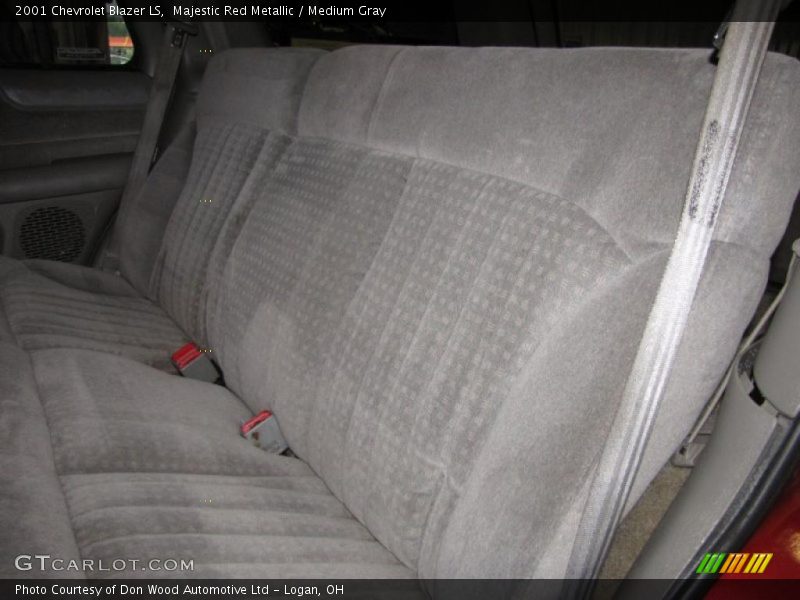 Majestic Red Metallic / Medium Gray 2001 Chevrolet Blazer LS