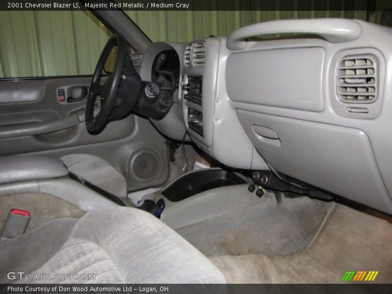 Majestic Red Metallic / Medium Gray 2001 Chevrolet Blazer LS