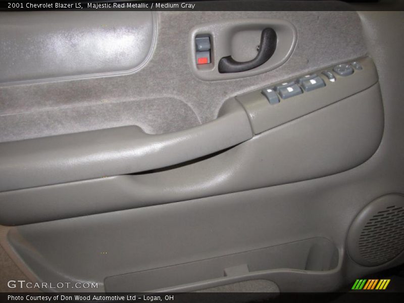 Majestic Red Metallic / Medium Gray 2001 Chevrolet Blazer LS