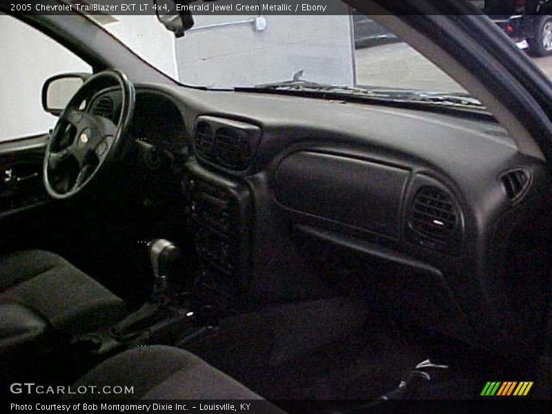 Emerald Jewel Green Metallic / Ebony 2005 Chevrolet TrailBlazer EXT LT 4x4