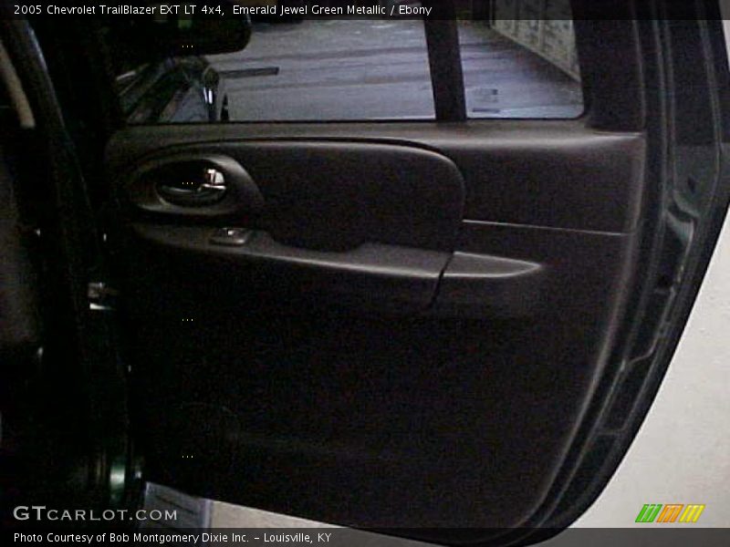 Emerald Jewel Green Metallic / Ebony 2005 Chevrolet TrailBlazer EXT LT 4x4