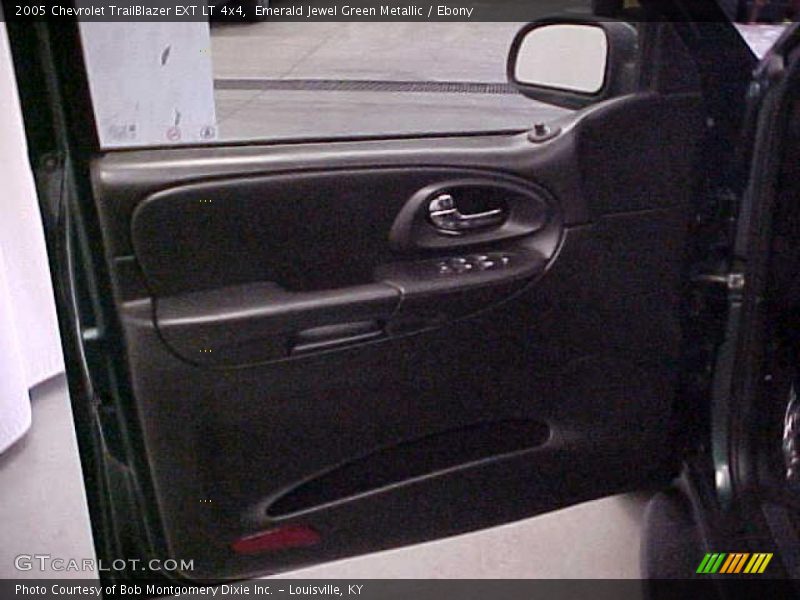 Emerald Jewel Green Metallic / Ebony 2005 Chevrolet TrailBlazer EXT LT 4x4