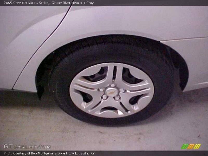 Galaxy Silver Metallic / Gray 2005 Chevrolet Malibu Sedan