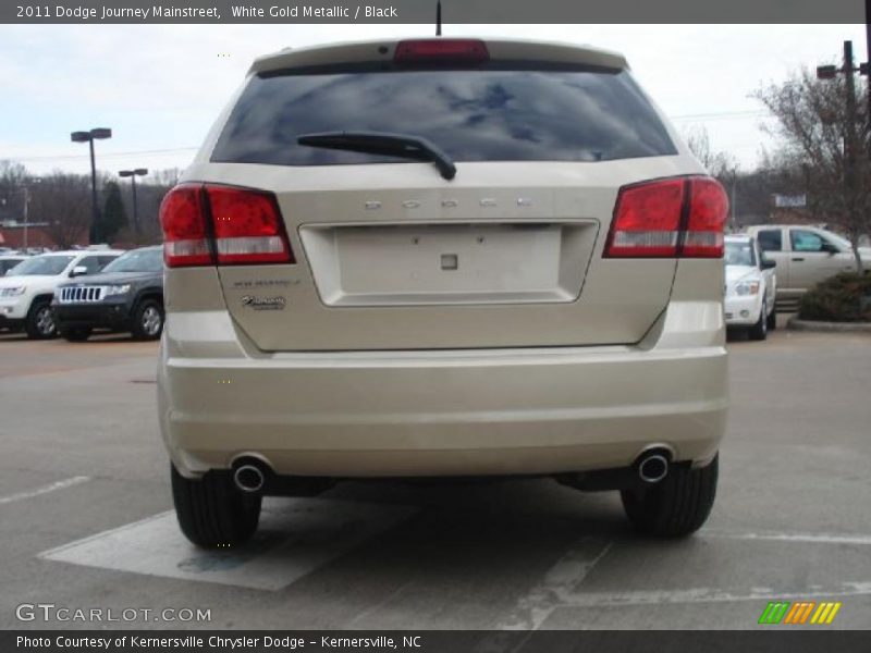 White Gold Metallic / Black 2011 Dodge Journey Mainstreet