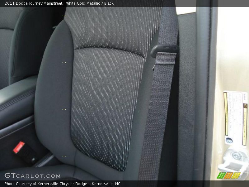 White Gold Metallic / Black 2011 Dodge Journey Mainstreet