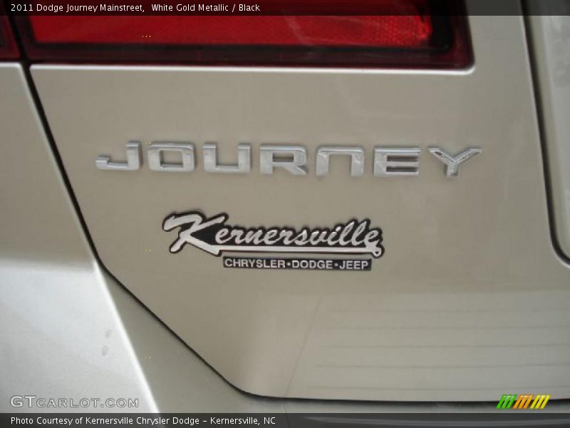 White Gold Metallic / Black 2011 Dodge Journey Mainstreet
