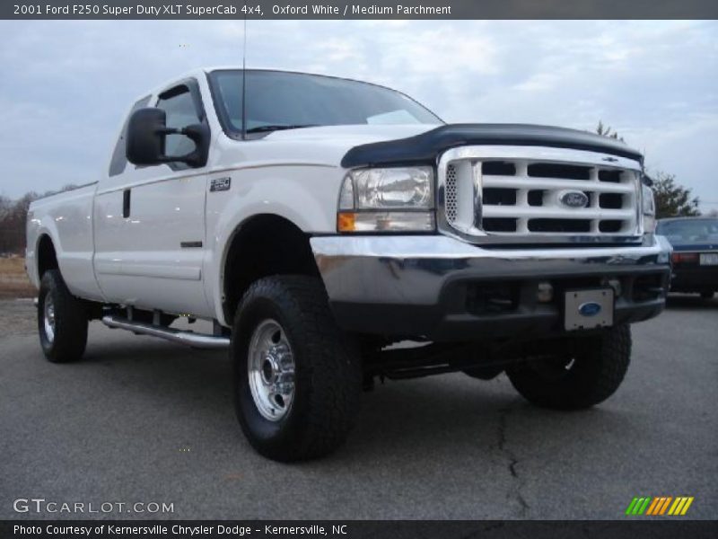 Oxford White / Medium Parchment 2001 Ford F250 Super Duty XLT SuperCab 4x4