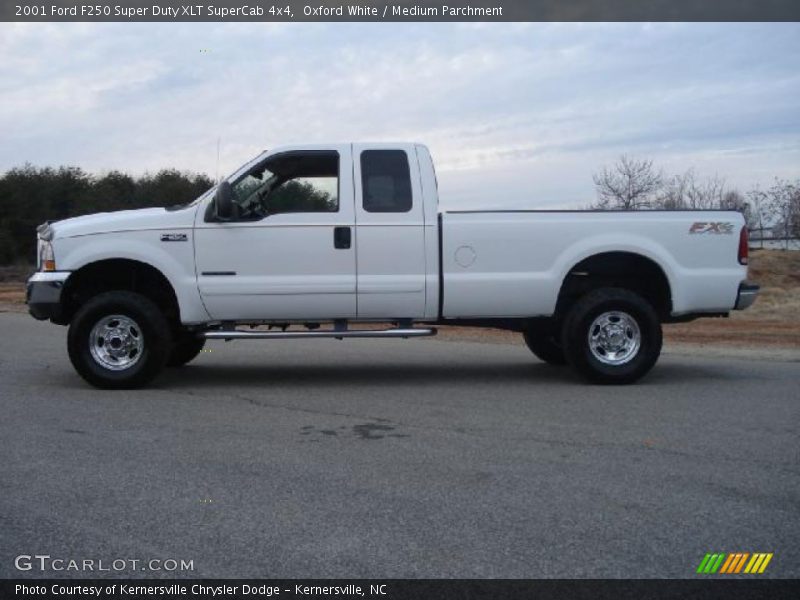 Oxford White / Medium Parchment 2001 Ford F250 Super Duty XLT SuperCab 4x4