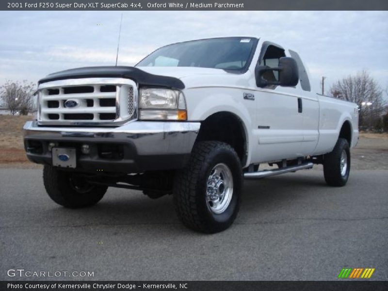 Oxford White / Medium Parchment 2001 Ford F250 Super Duty XLT SuperCab 4x4