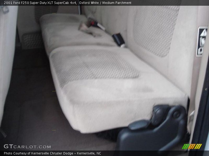 Oxford White / Medium Parchment 2001 Ford F250 Super Duty XLT SuperCab 4x4
