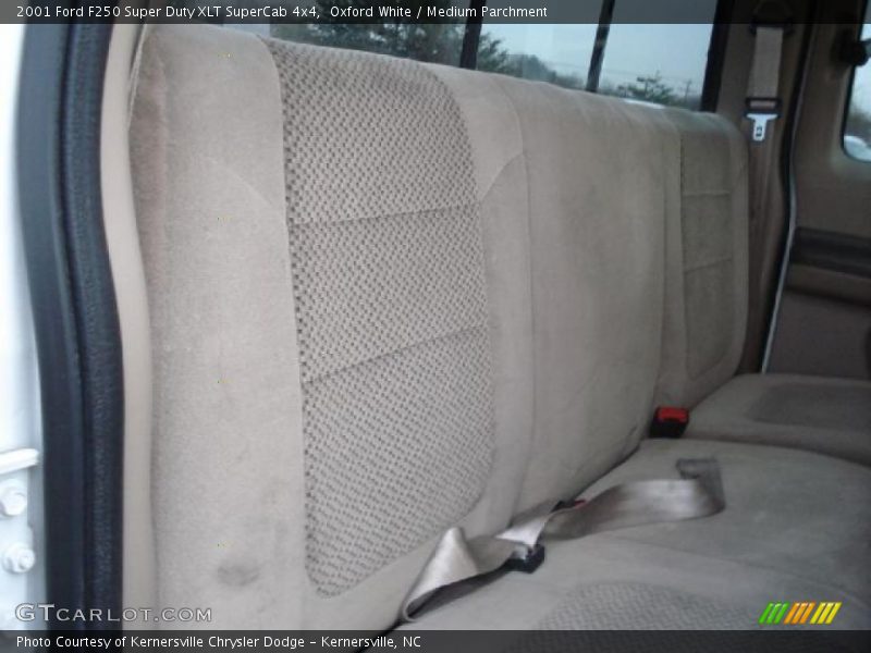 Oxford White / Medium Parchment 2001 Ford F250 Super Duty XLT SuperCab 4x4