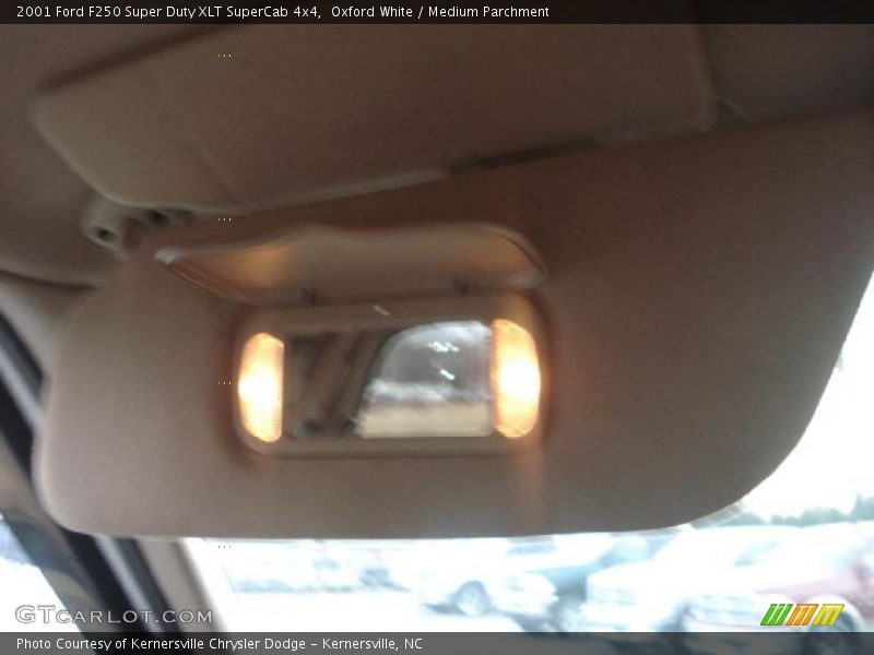 Oxford White / Medium Parchment 2001 Ford F250 Super Duty XLT SuperCab 4x4