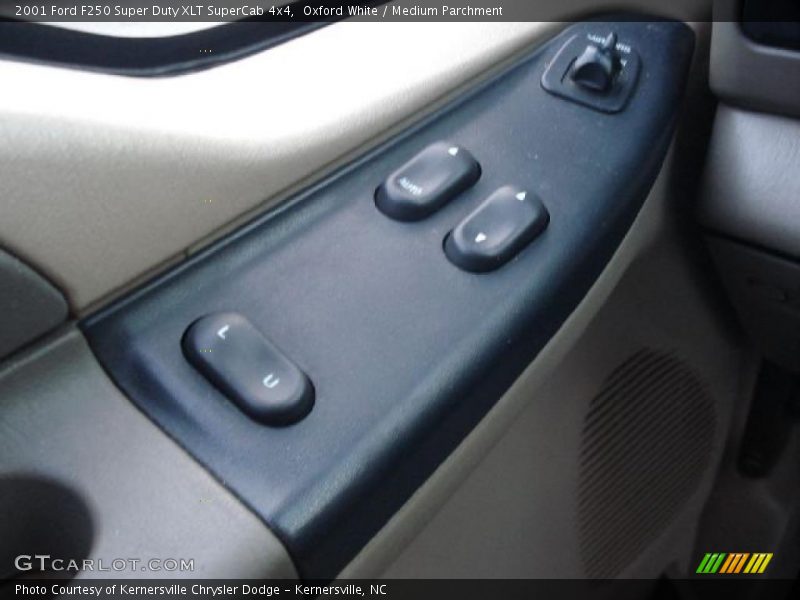 Oxford White / Medium Parchment 2001 Ford F250 Super Duty XLT SuperCab 4x4
