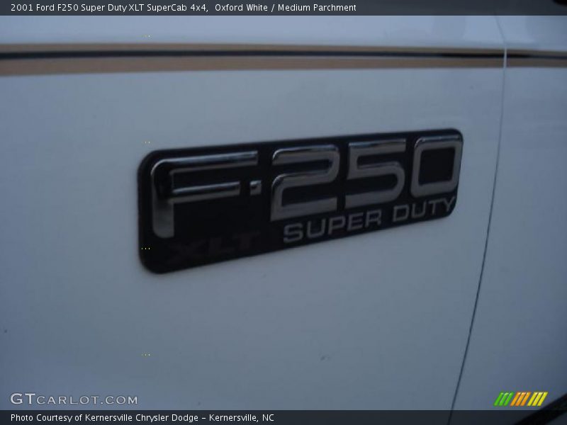Oxford White / Medium Parchment 2001 Ford F250 Super Duty XLT SuperCab 4x4