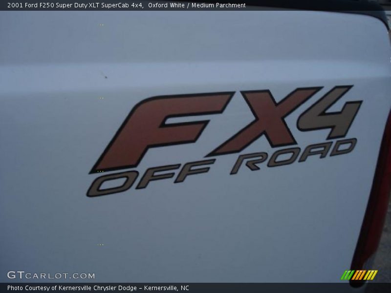 Oxford White / Medium Parchment 2001 Ford F250 Super Duty XLT SuperCab 4x4
