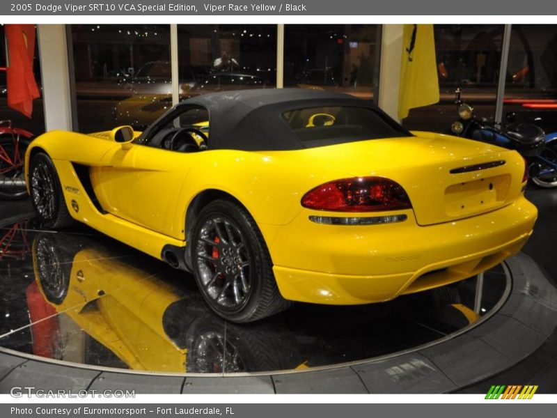 Viper Race Yellow / Black 2005 Dodge Viper SRT10 VCA Special Edition