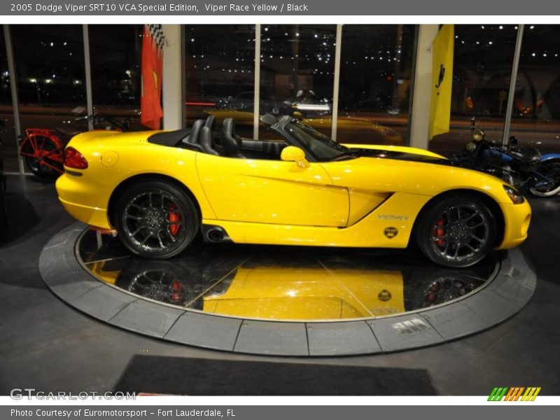 Viper Race Yellow / Black 2005 Dodge Viper SRT10 VCA Special Edition