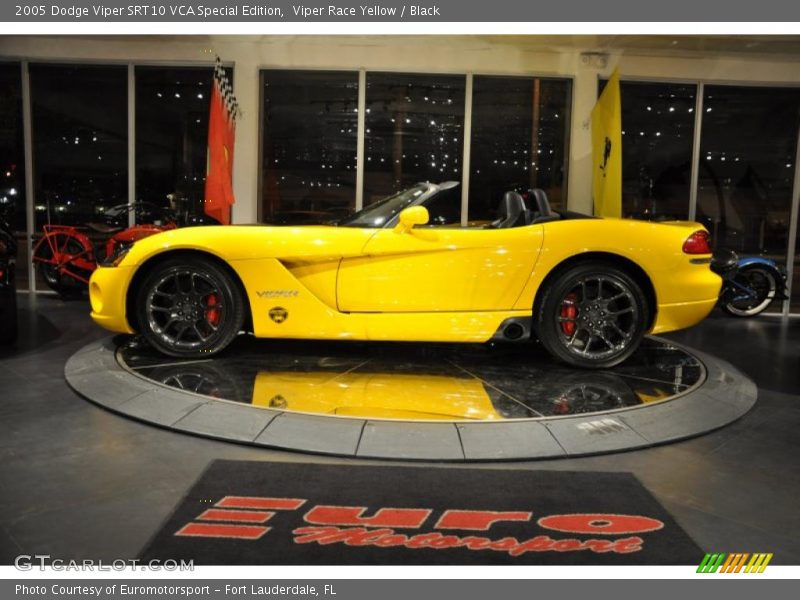 Viper Race Yellow / Black 2005 Dodge Viper SRT10 VCA Special Edition